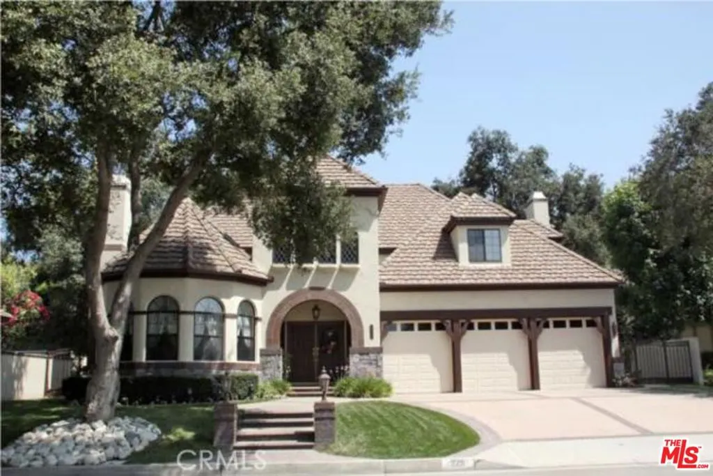 2211 Cumberland Road