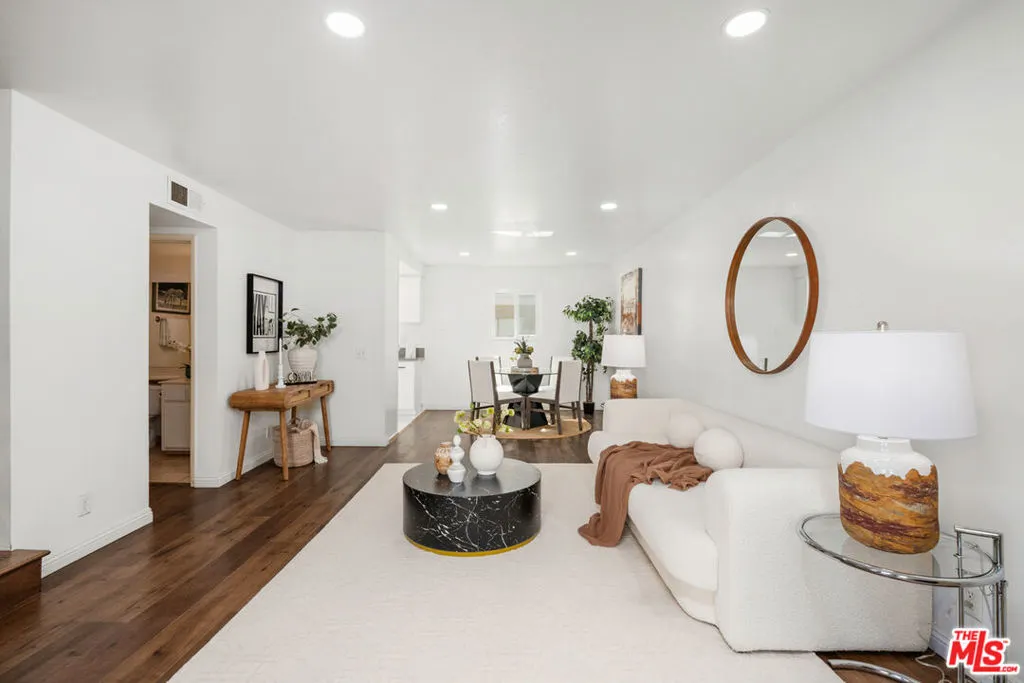 1832 Huntington Drive, #13