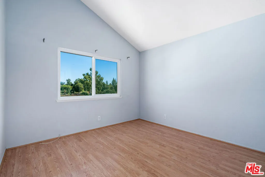 1832 Huntington Drive, #13