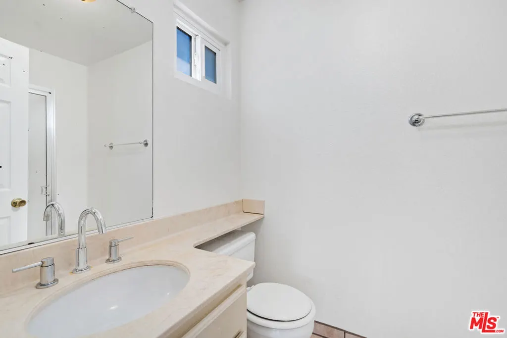 1832 Huntington Drive, #13