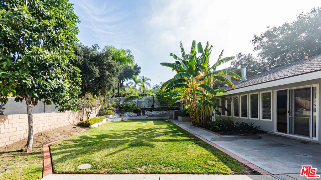 425 Fern Dell Place