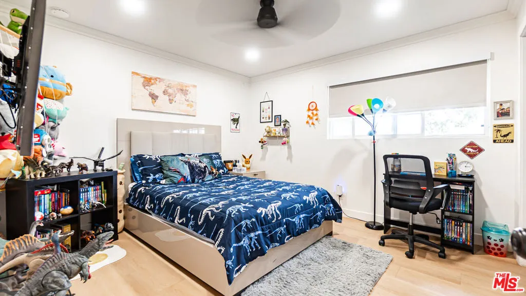 425 Fern Dell Place
