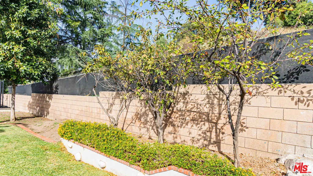 425 Fern Dell Place