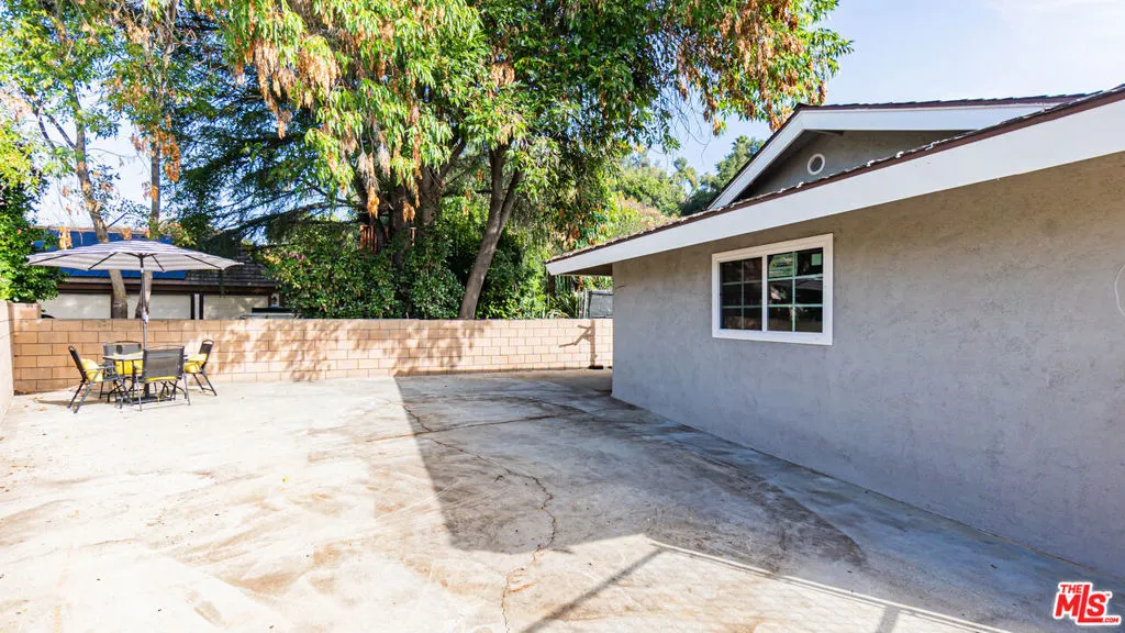 425 Fern Dell Place