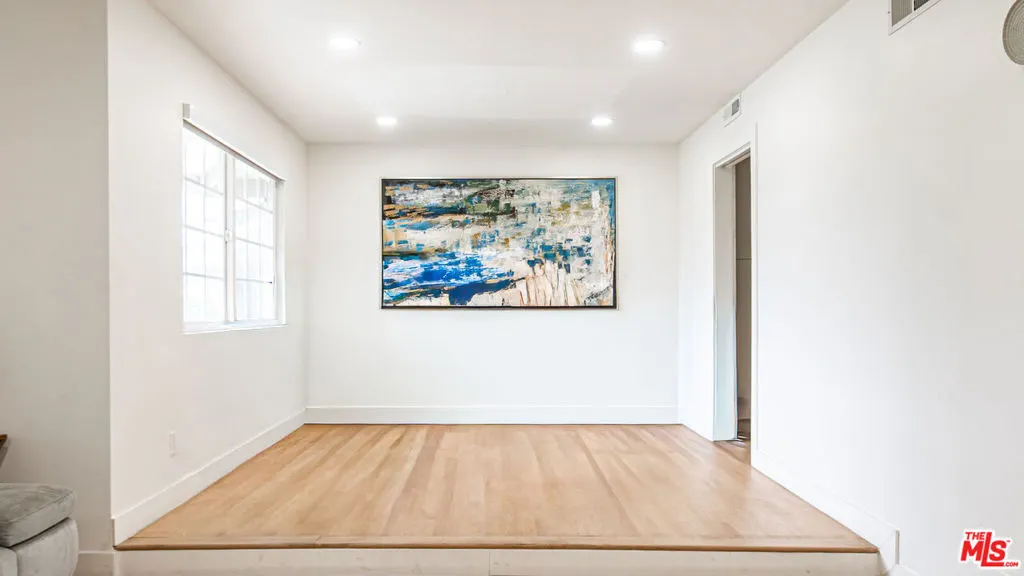425 Fern Dell Place