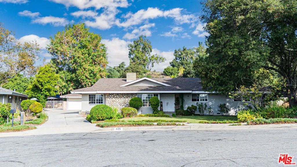 425 Fern Dell Place