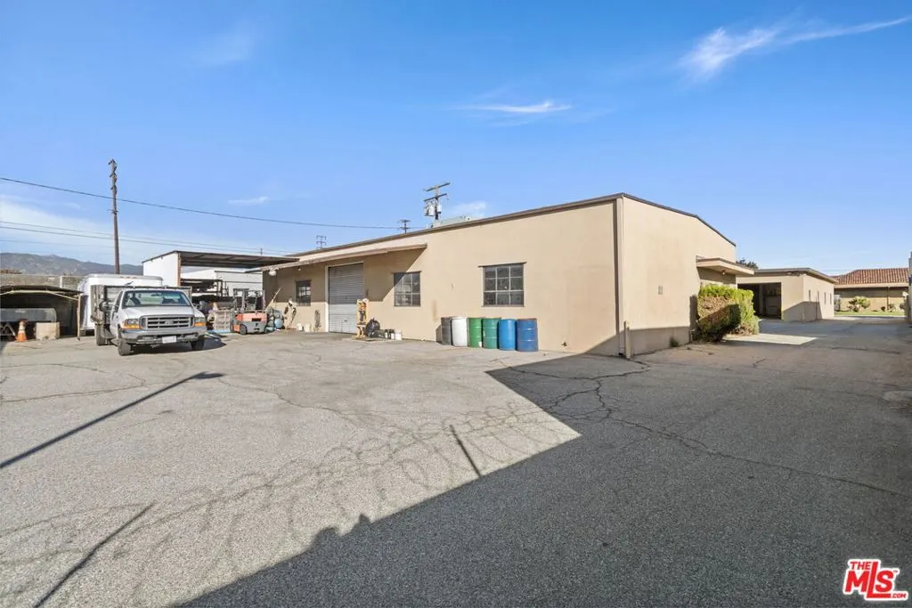 1201 N Azusa Canyon Road