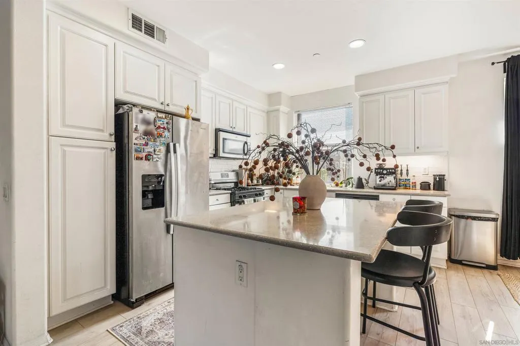 545 N Chardonnay Drive