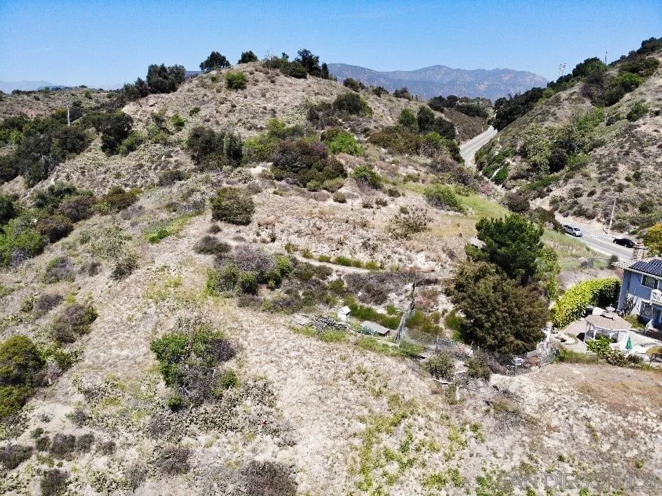 16 Esperanza Drive