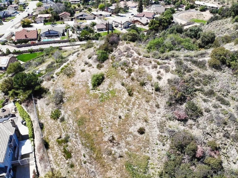 16 Esperanza Drive