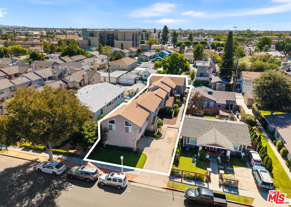 318 E Wilshire Avenue