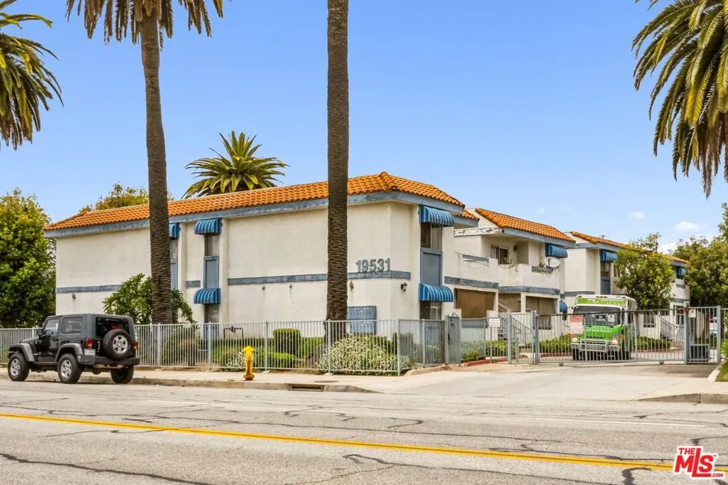 19531 E Cienega Avenue