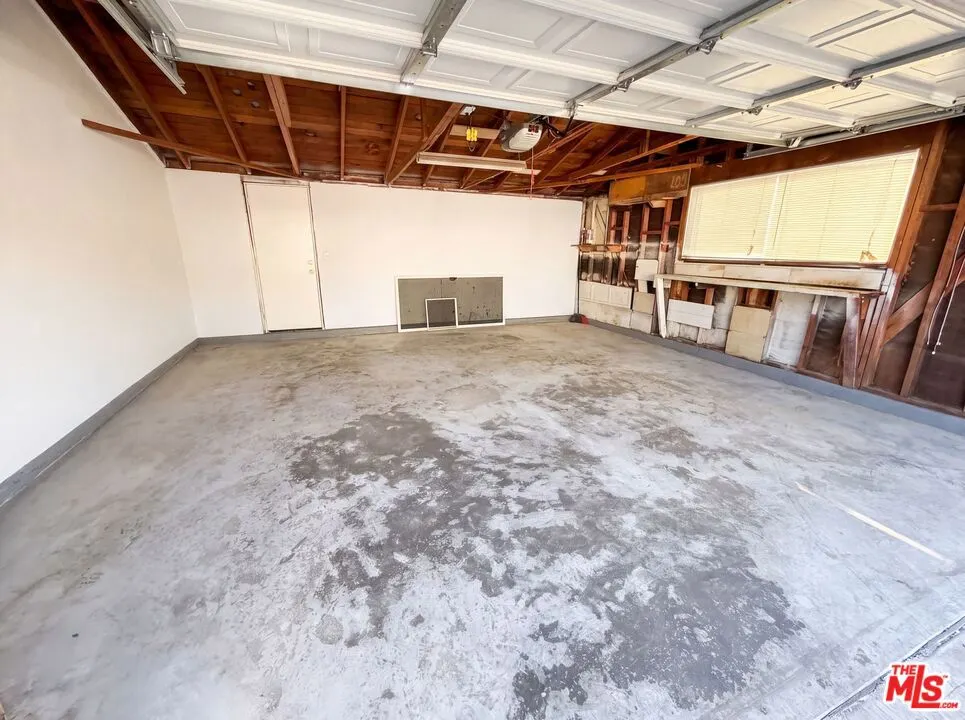 17138 Gumbiner Drive