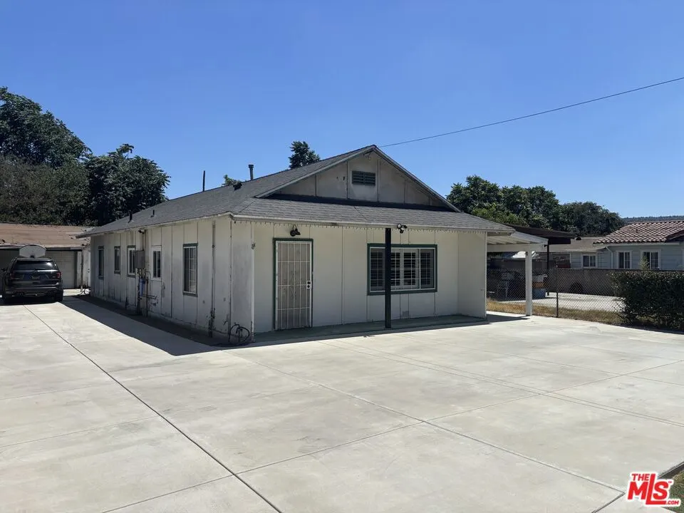 246 San Angelo Avenue
