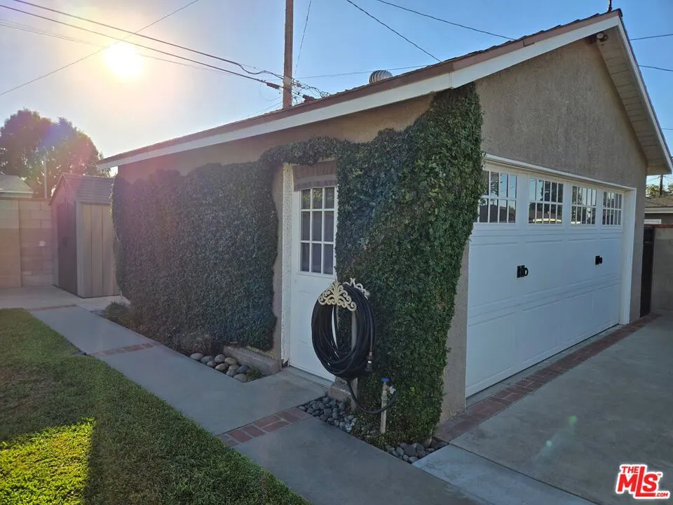 1608 Delford Avenue
