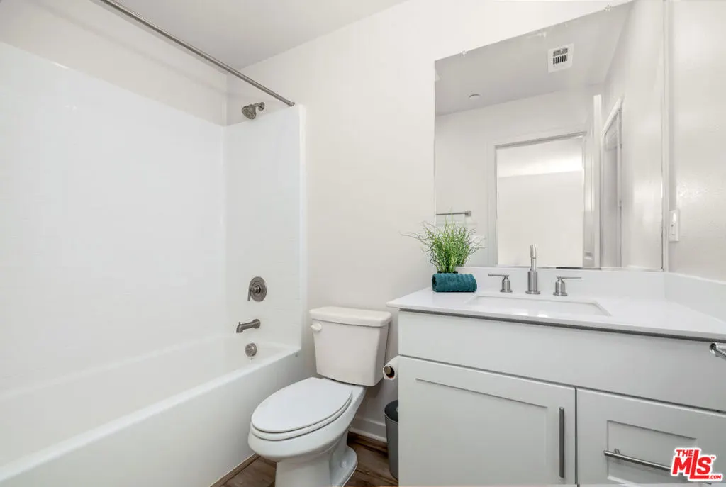 126 Dove Lndg