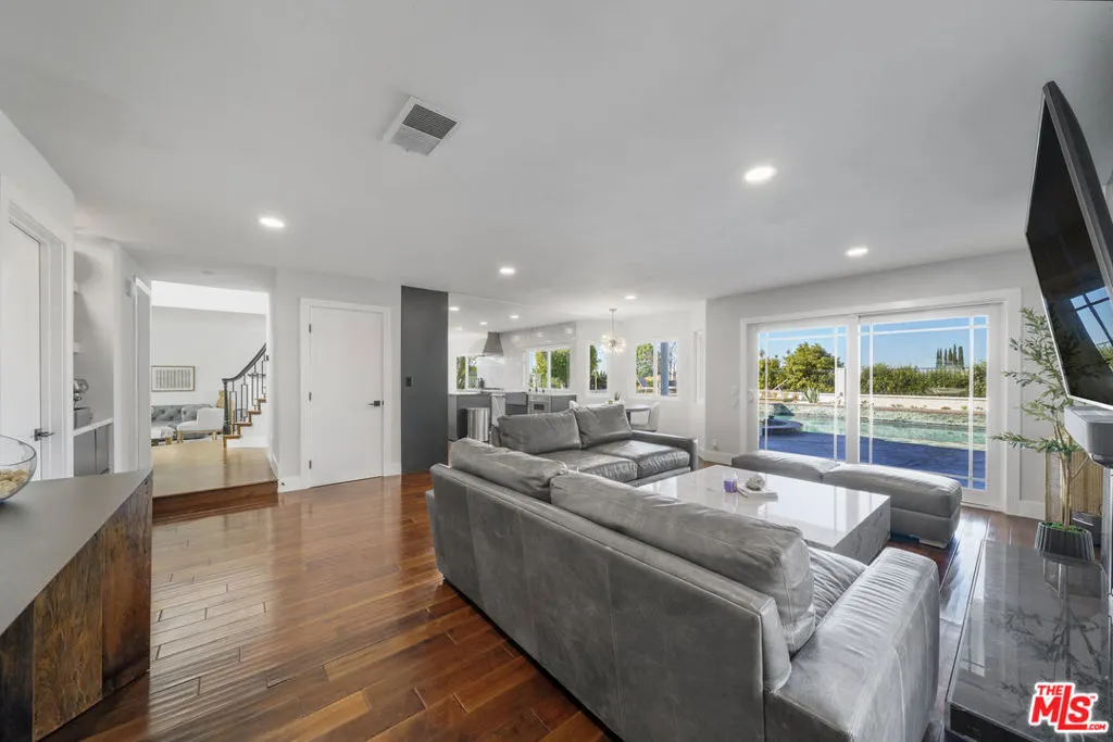 1515 Sunbluff Drive