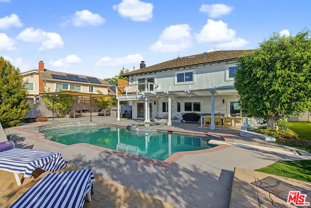1515 Sunbluff Drive