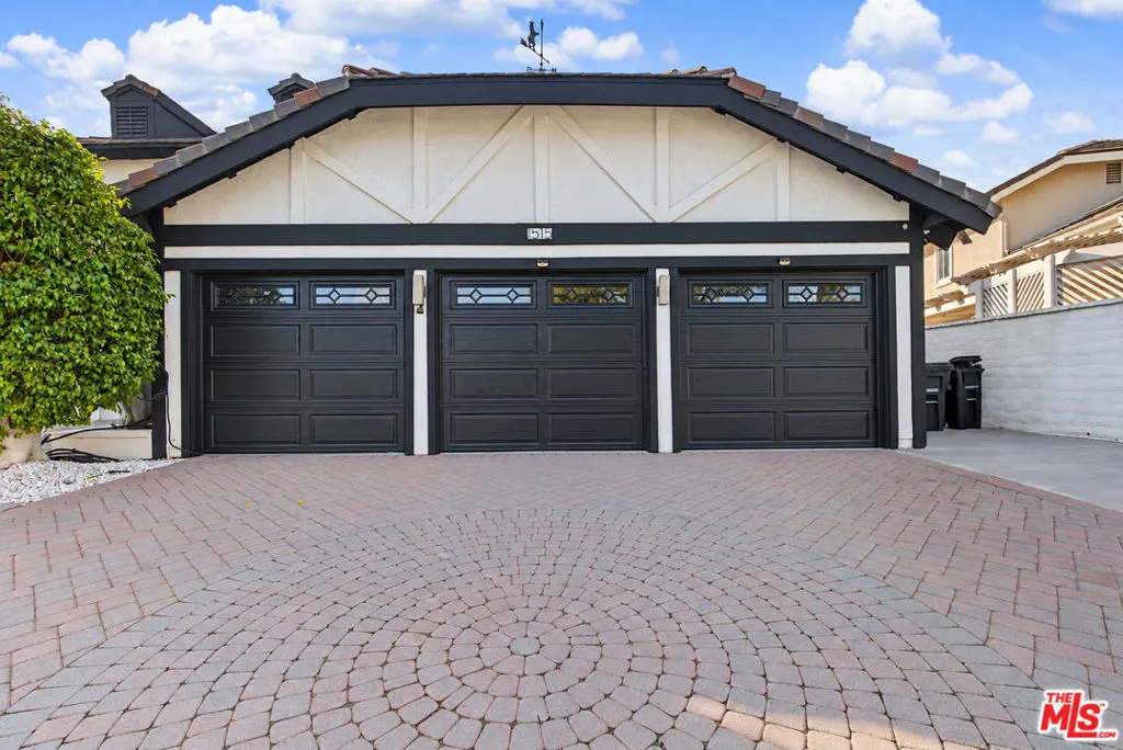 1515 Sunbluff Drive