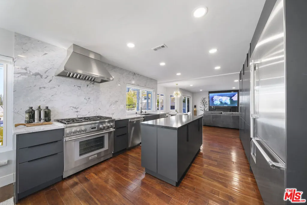1515 Sunbluff Drive