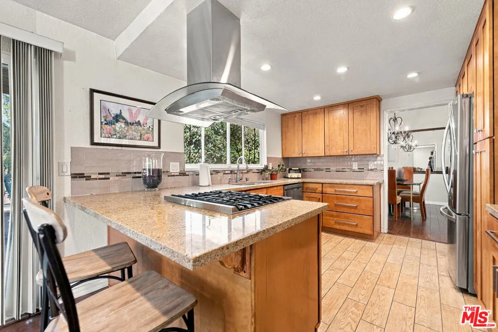 21 Country Wood Drive