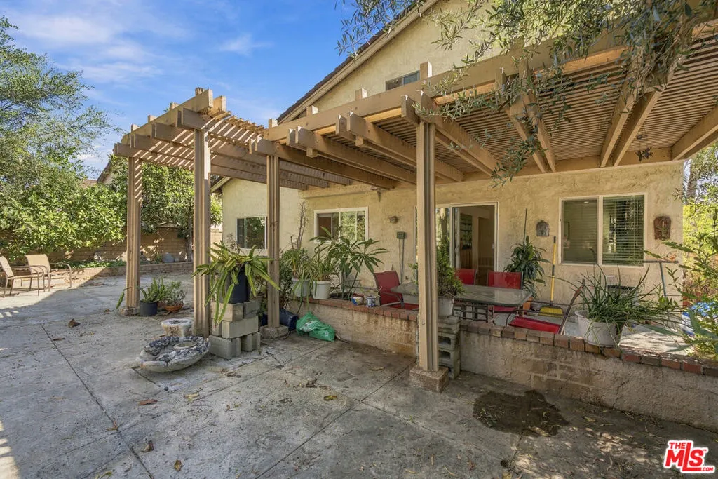21 Country Wood Drive