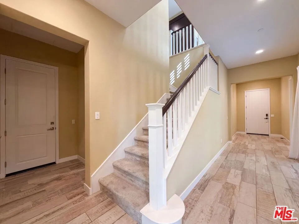 627 E Orange Blossom Way