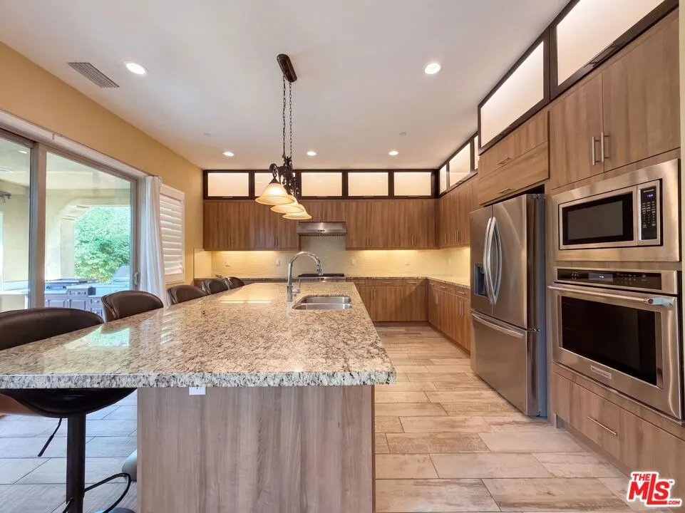 627 E Orange Blossom Way
