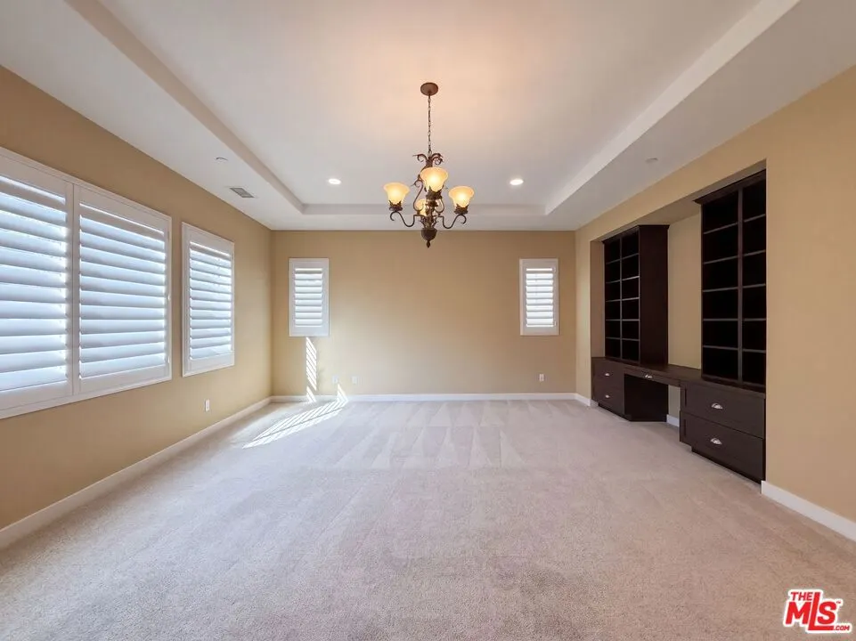 627 E Orange Blossom Way