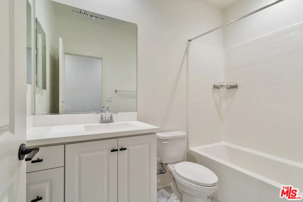 3970 S Oasis Paseo #222
