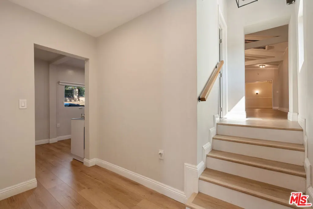 1006 W Milton Drive