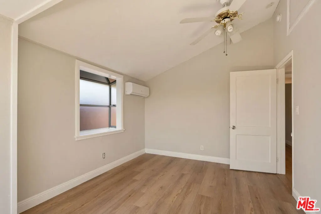1006 W Milton Drive