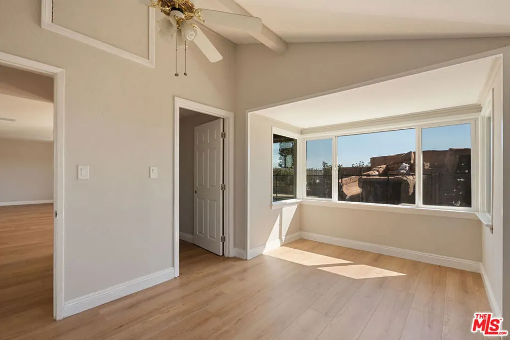 1006 W Milton Drive