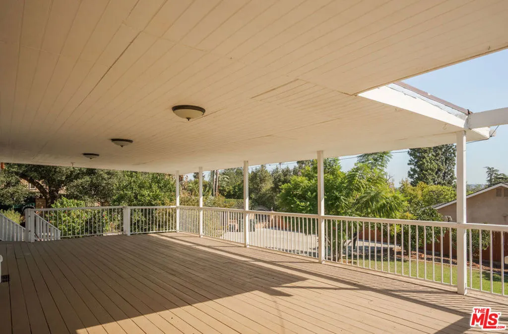 1006 W Milton Drive