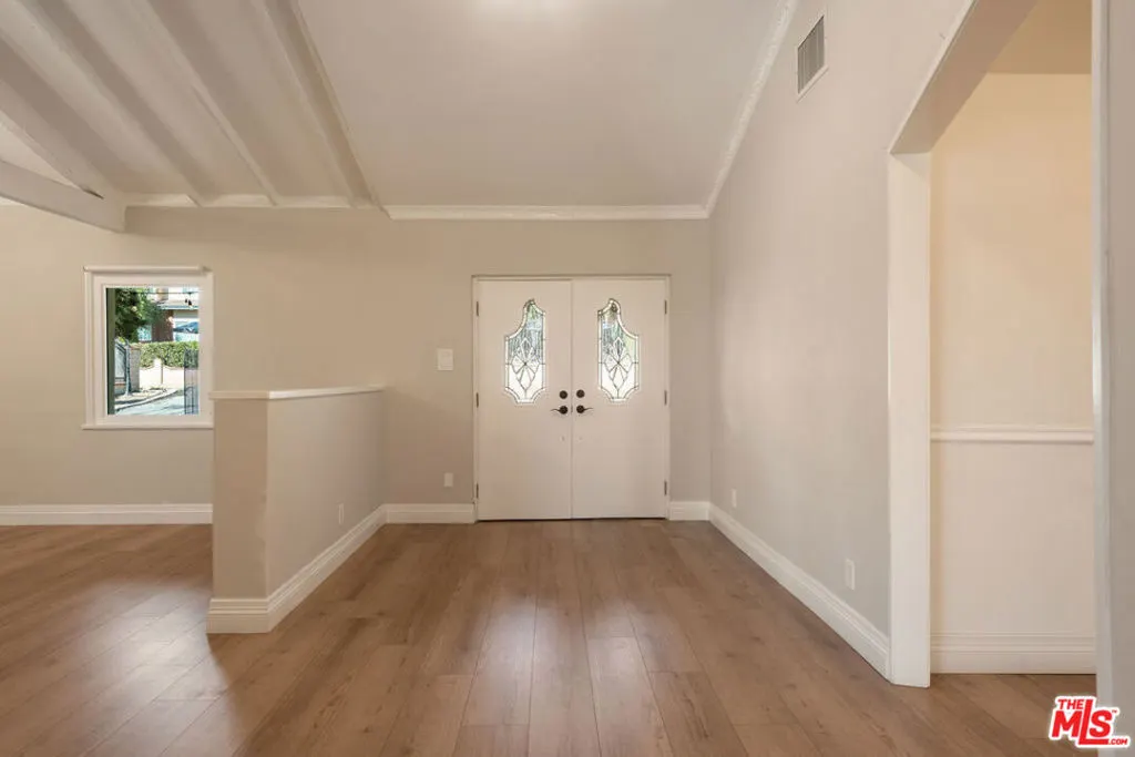 1006 W Milton Drive
