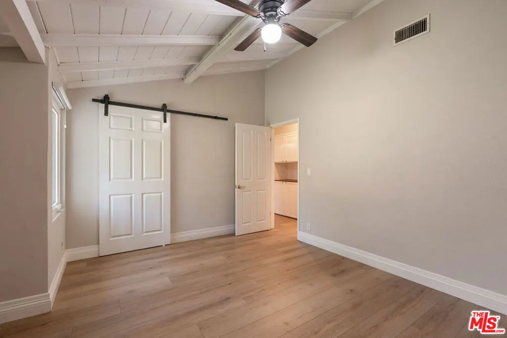 1006 W Milton Drive