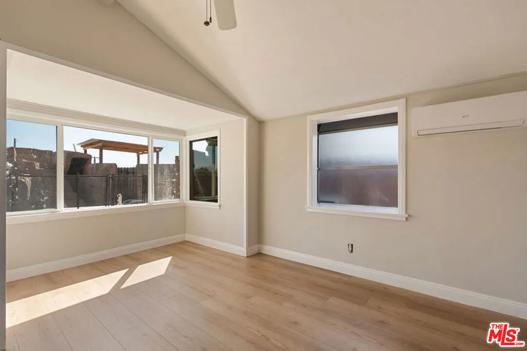 1006 W Milton Drive