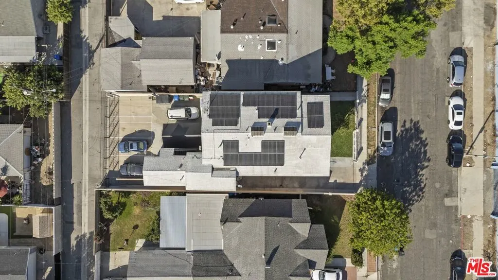 828 Hawthorne Place