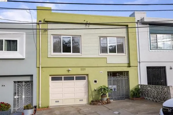 90 Frankfort St