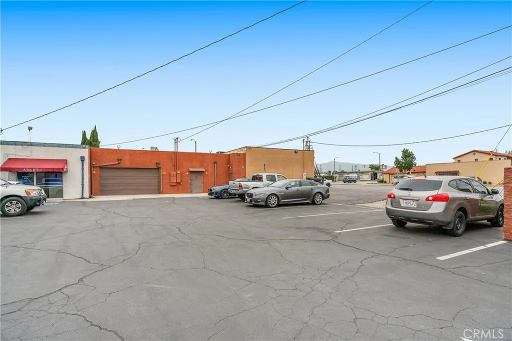 578 580 E San Bernardino Road