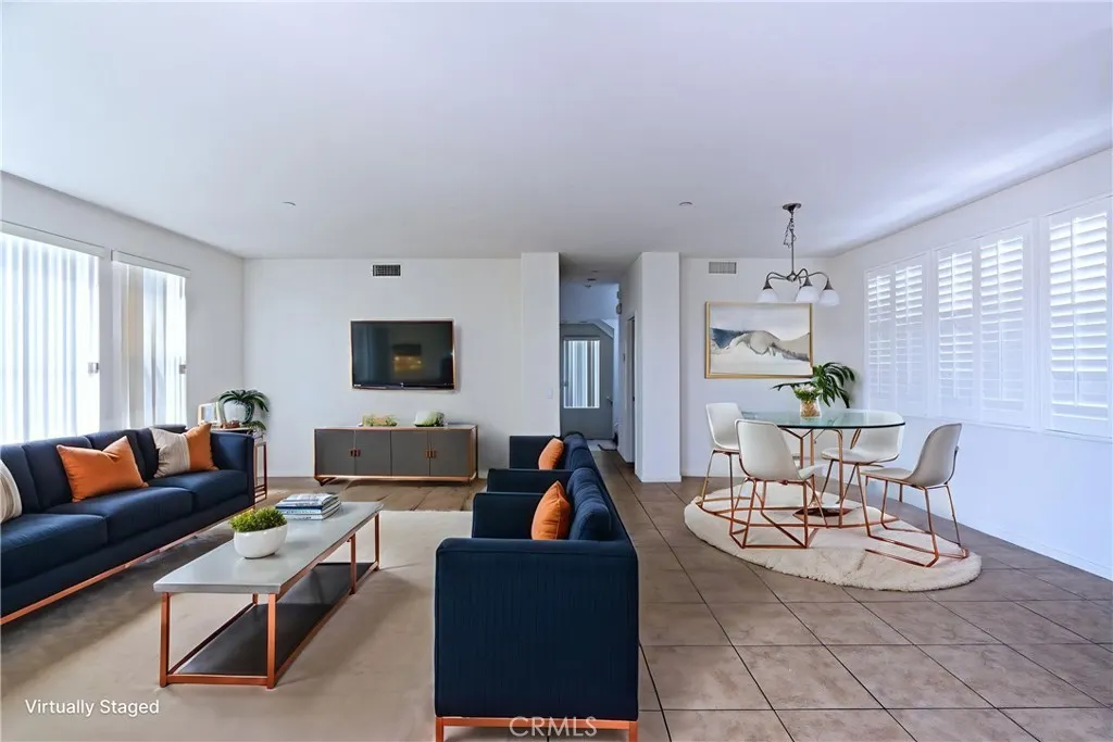 227 Promenade Street