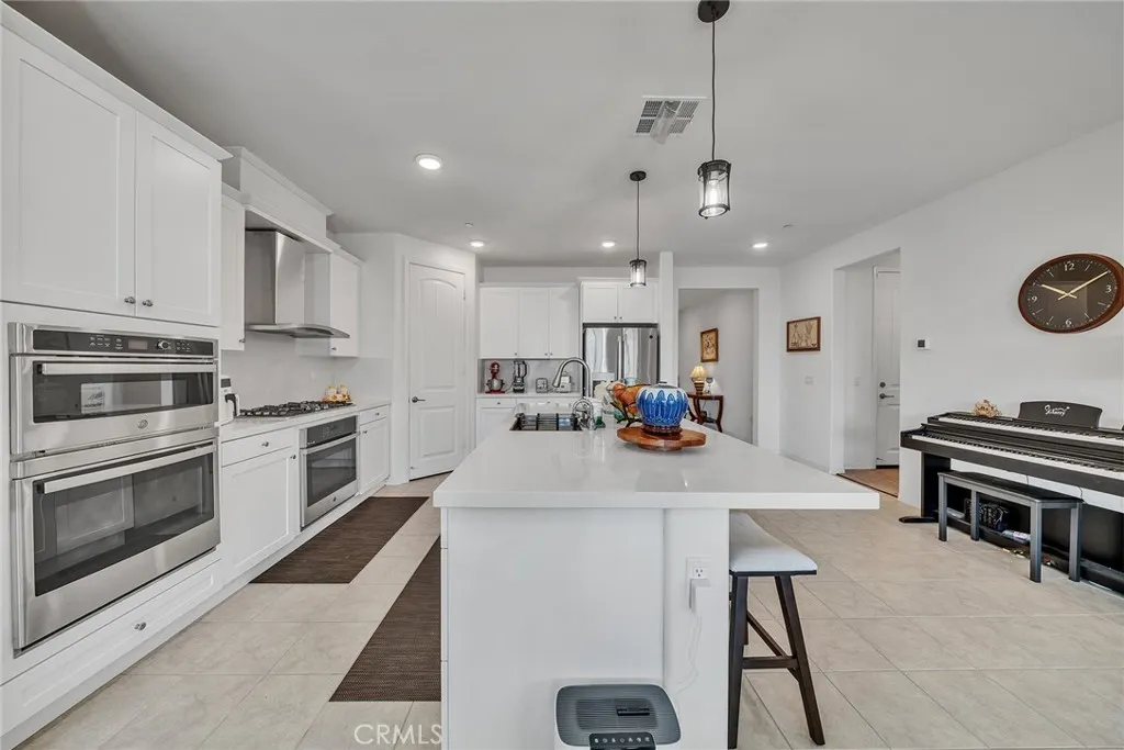 4613 S Amherst Privado