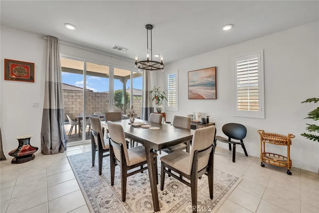 4613 S Amherst Privado