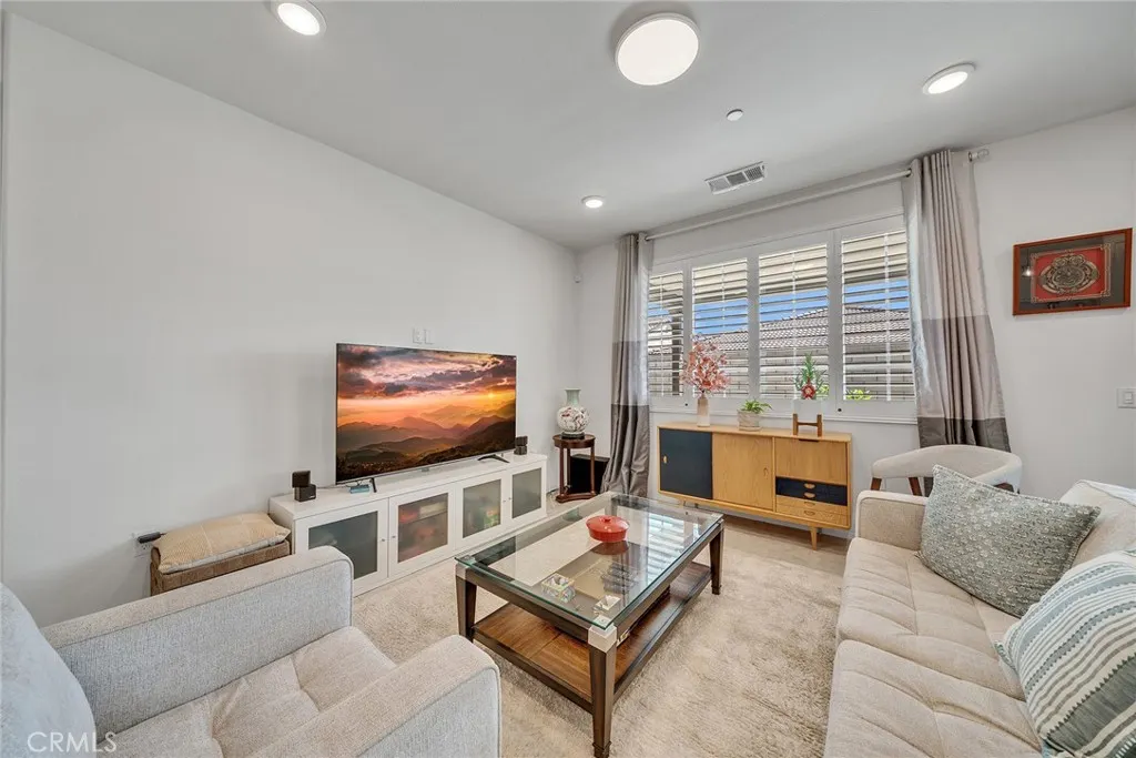 4613 S Amherst Privado