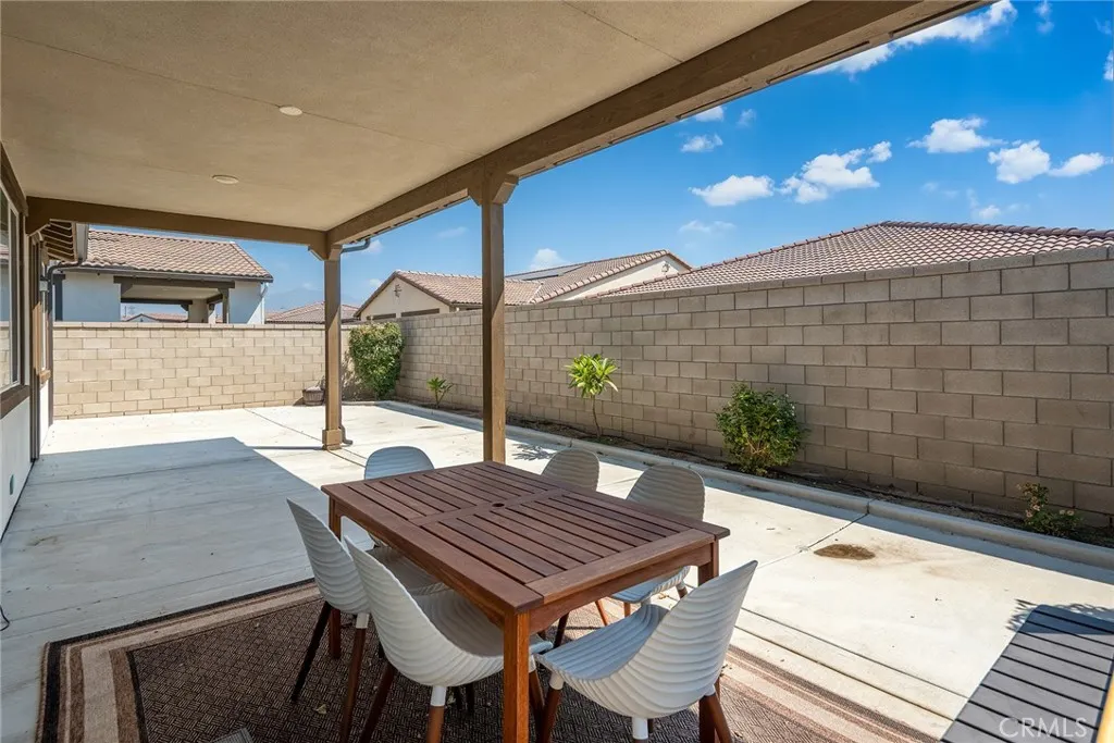 4613 S Amherst Privado
