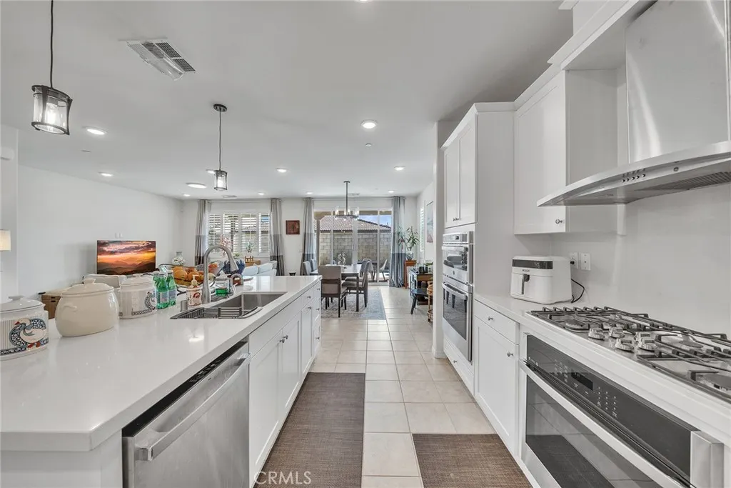 4613 S Amherst Privado
