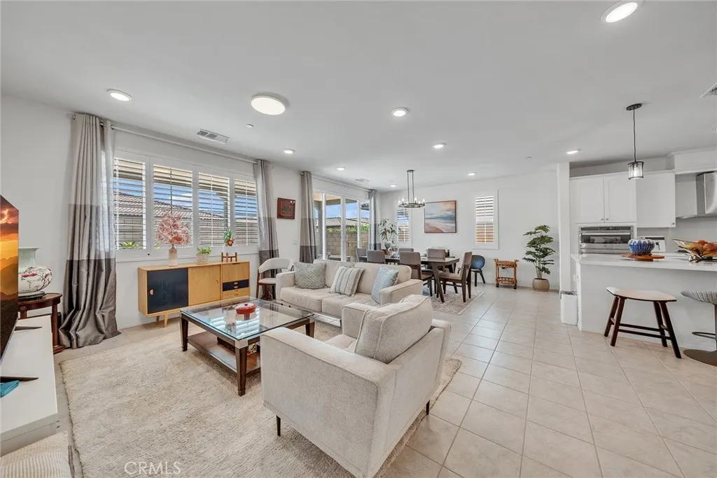 4613 S Amherst Privado