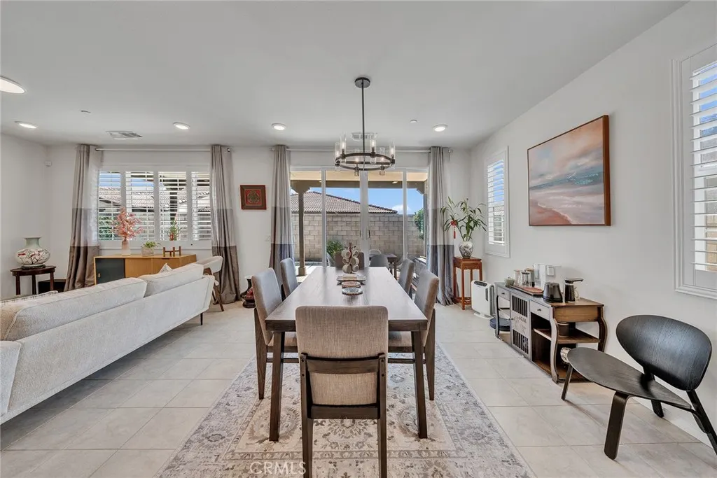 4613 S Amherst Privado