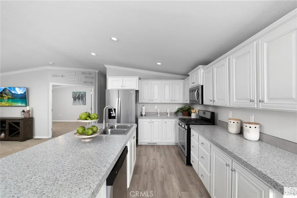 3530 Damien Avenue, #109