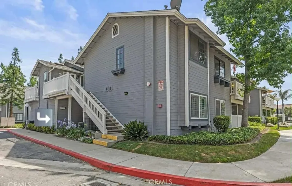 1757 Crystal Canyon Drive